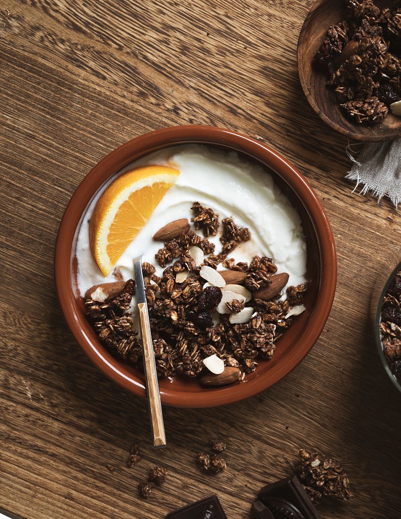 Recept: Čokoládovo-pomerančová granola