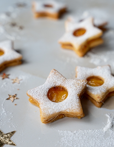 Recept: Linecké cukroví se zázvorem a pomerančovou kůrou