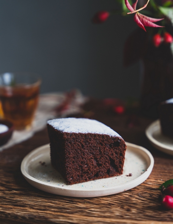 Recept: Perník s kvasem a švestkovými povidly